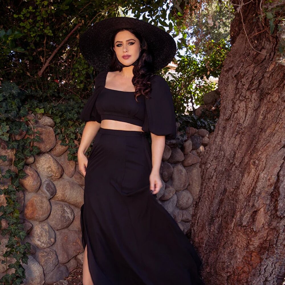 NWT La Femme en Noir Thistle Two Piece Set in Black Chiffon MEDIUM